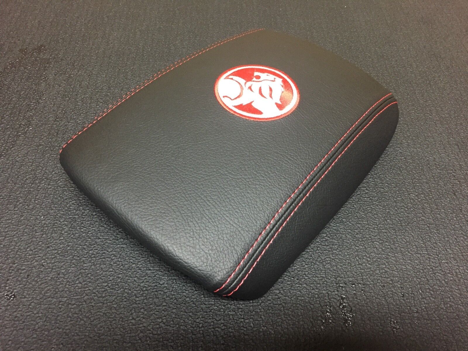 CUSTOM CONSOLE LID ARM REST COVER TO FIT VT VX VU HOLDEN LION LOGO SS RED STITCH